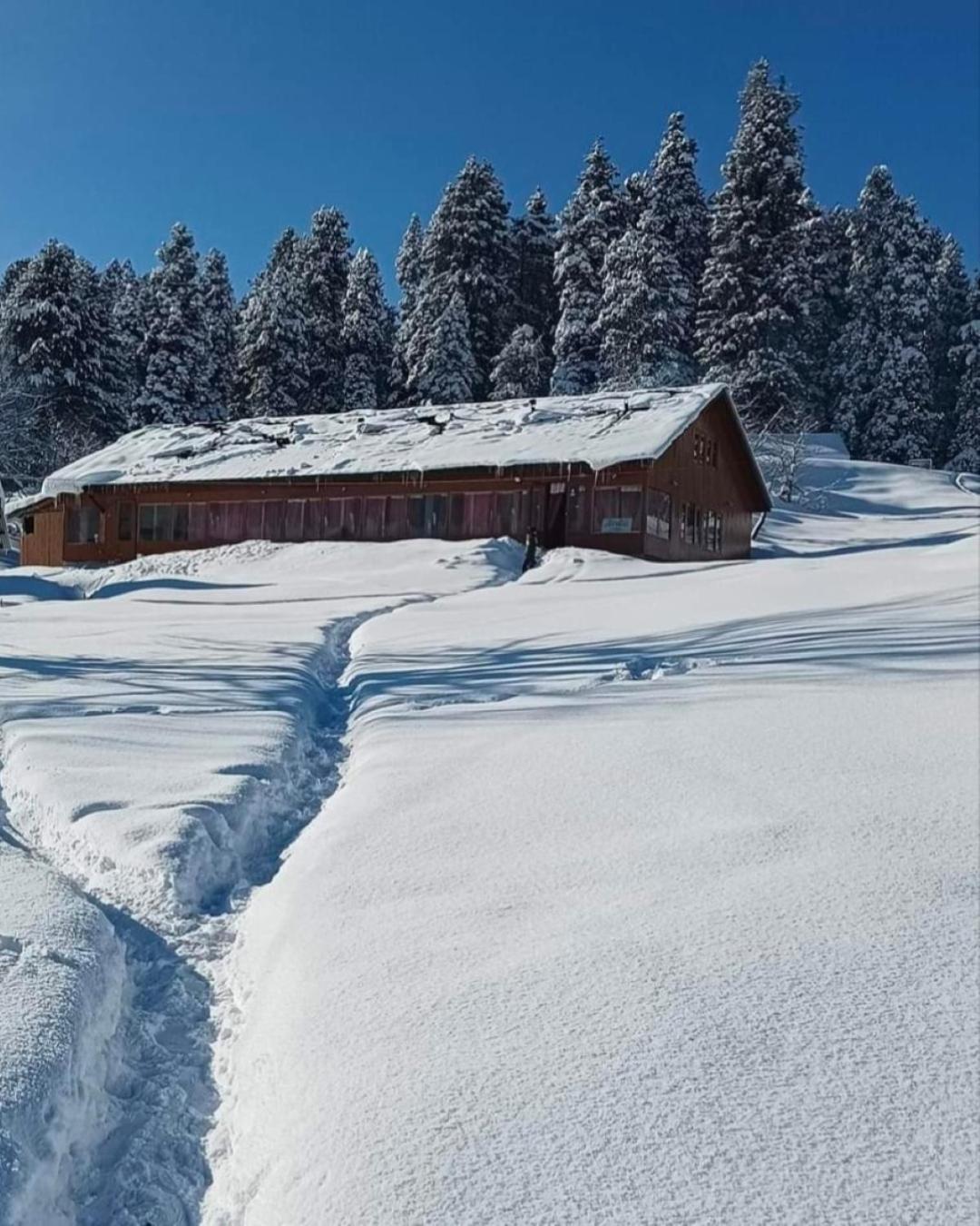 Roseland Cottage , グルマルグ エクステリア 写真